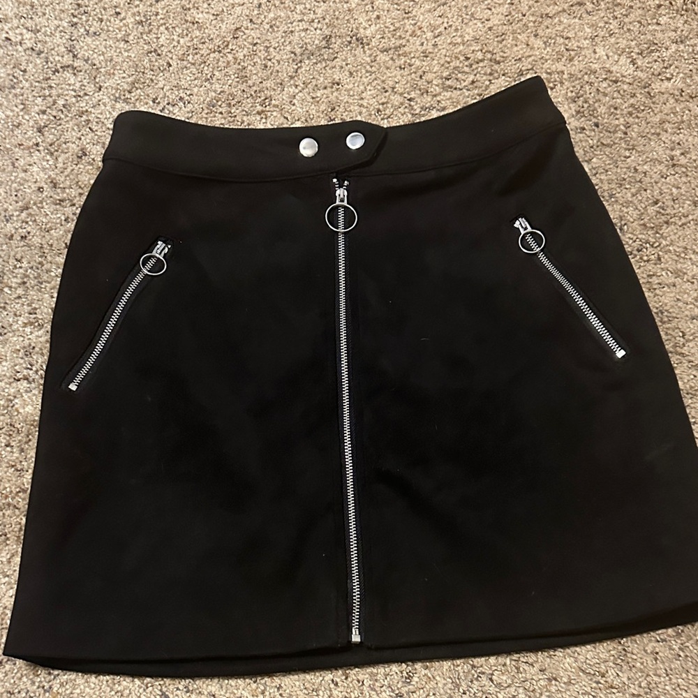 Forever 21 Black Mini Skirt with Zipper Accents